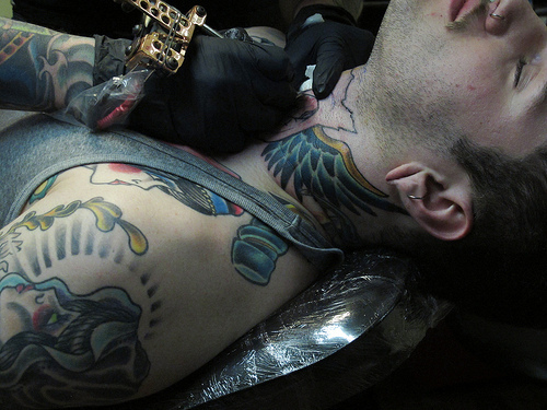 making tatooo